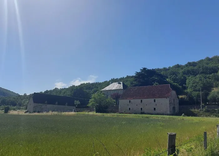 Domaine De Nazac Nyaraló Saint-Sulpice